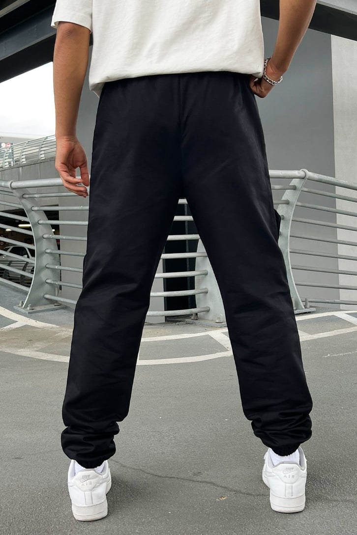 Zip Detay Nakışlı Siyah Jogger Pantolon