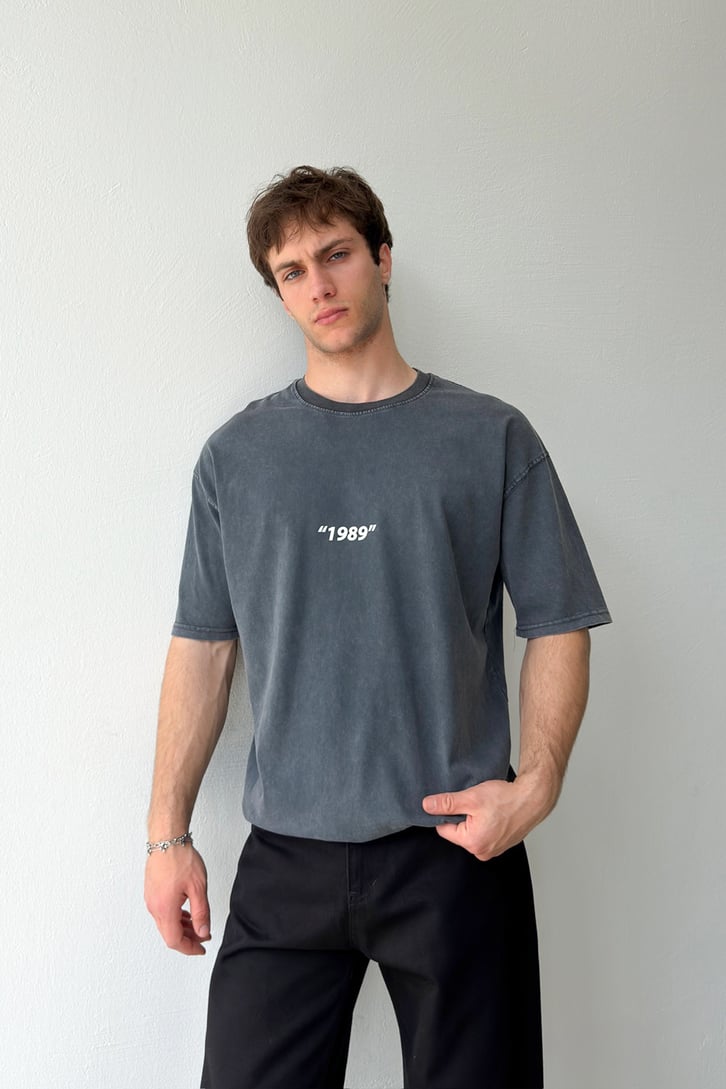 1989 Baskılı Acid Wash Antrasit Oversize Tişört