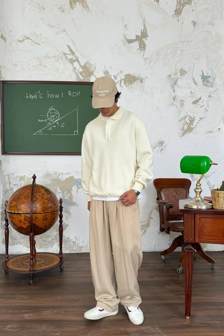 3D Minimal Baskılı Çıtçıt Yaka Oversize Sweatshirt