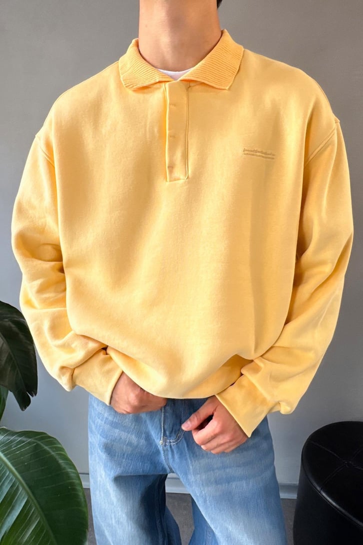 3D Minimal Baskılı Çıtçıt Yaka Oversize Sweatshirt
