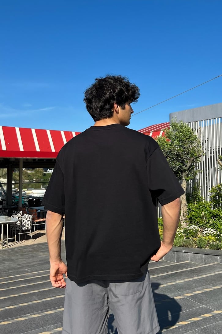 4 Silhouette Nakışlı Oversize Tişört