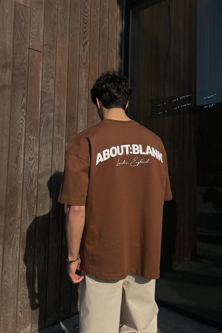 About Baskılı Beyaz Oversize Tişört