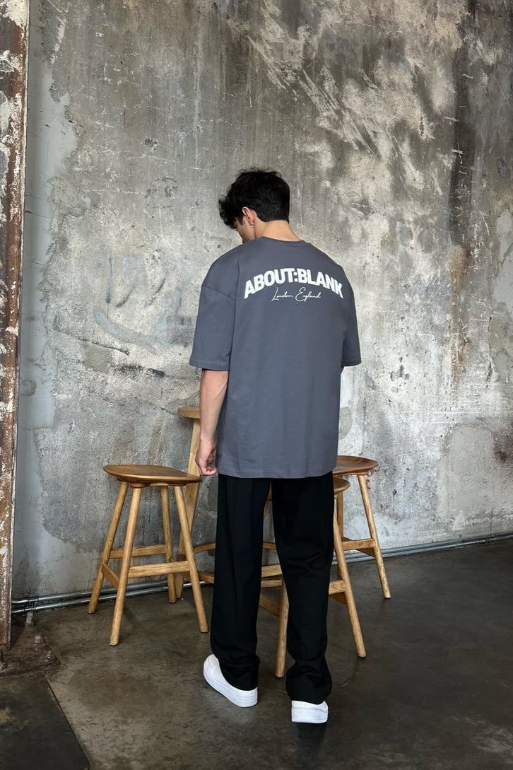 About Baskılı Füme Oversize Tişört