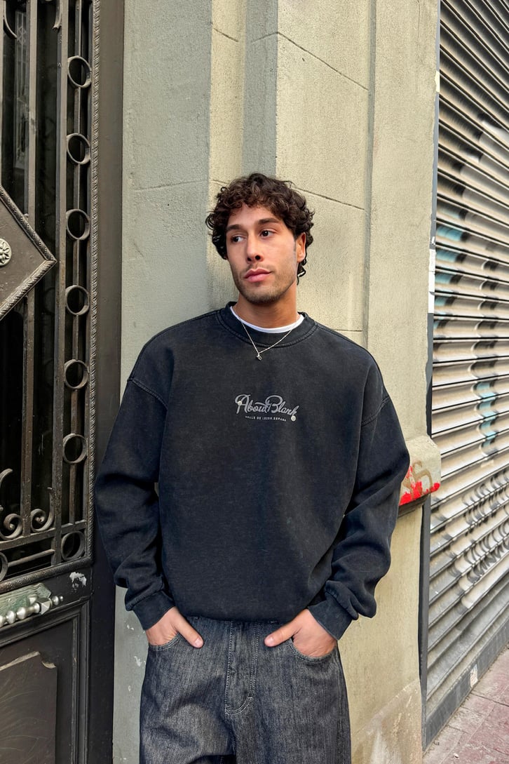 About Blank Baskılı Crop Sweatshirt