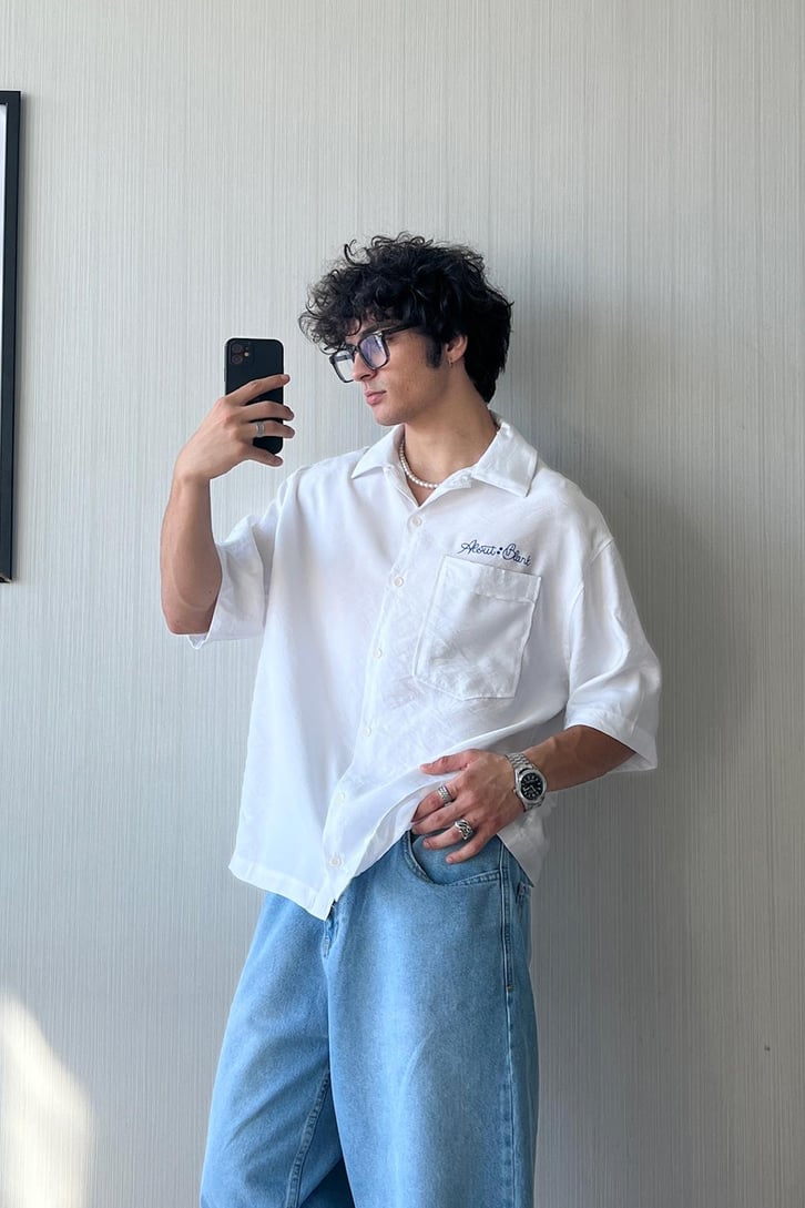 About Comtemporary Baskılı Oversize Gömlek