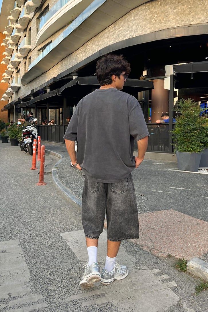 Acid Wash Cosmos Taş İşlemeli Oversize Tişört