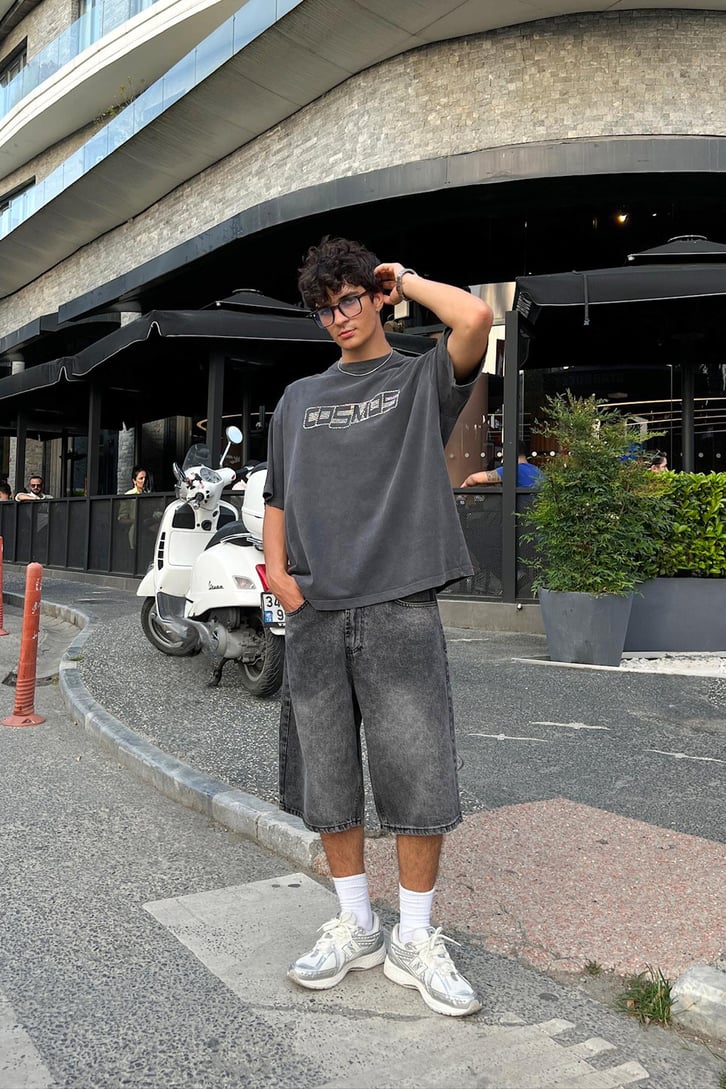 Acid Wash Cosmos Taş İşlemeli Oversize Tişört