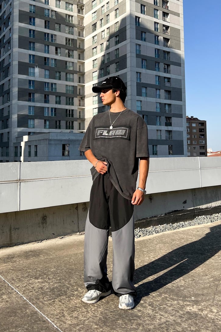 Acid Wash Flaw Taş İşlemeli Oversize Tişört