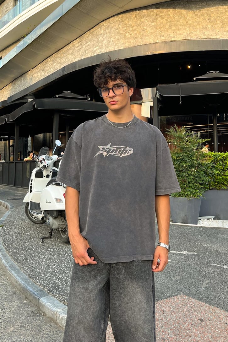 Acid Wash SPCTR Taş İşlemeli Oversize Tişört