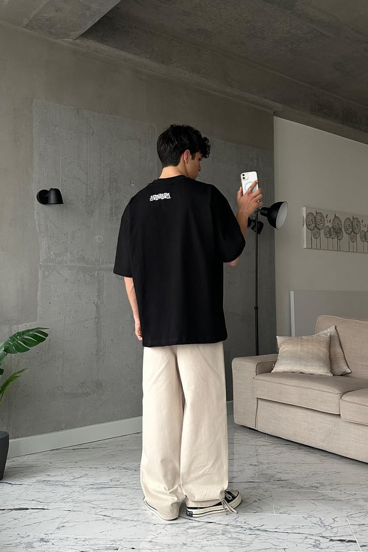 Adult S Swim Baskılı Siyah Oversize Tişört