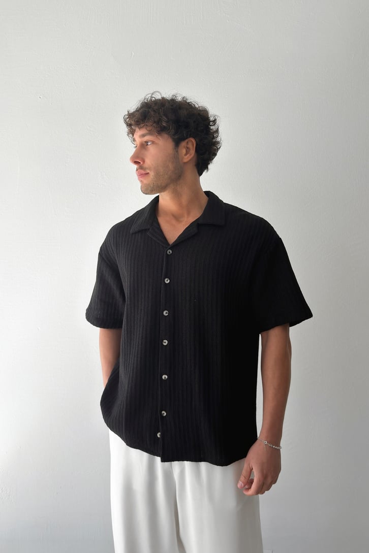 Apaş Yaka Örme Triko Gömlek