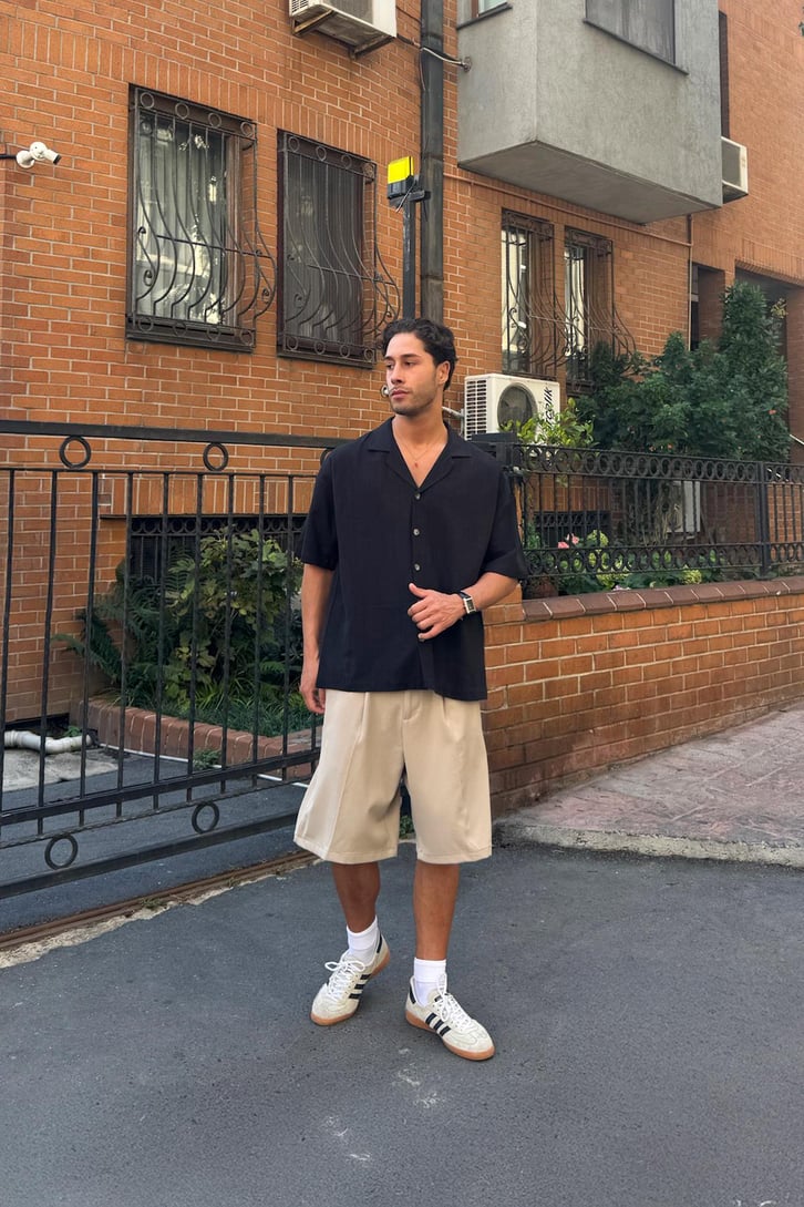 Apaş Yaka Oversize Kısa Kol Gömlek