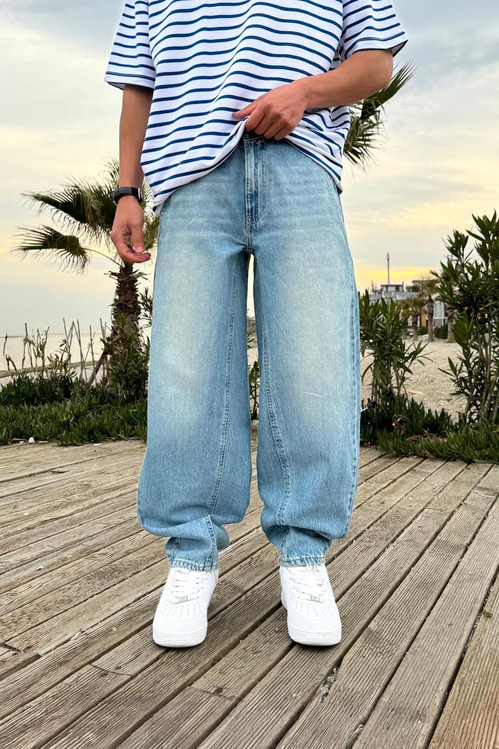 Arka Kemer Detaylı Baggy Jean