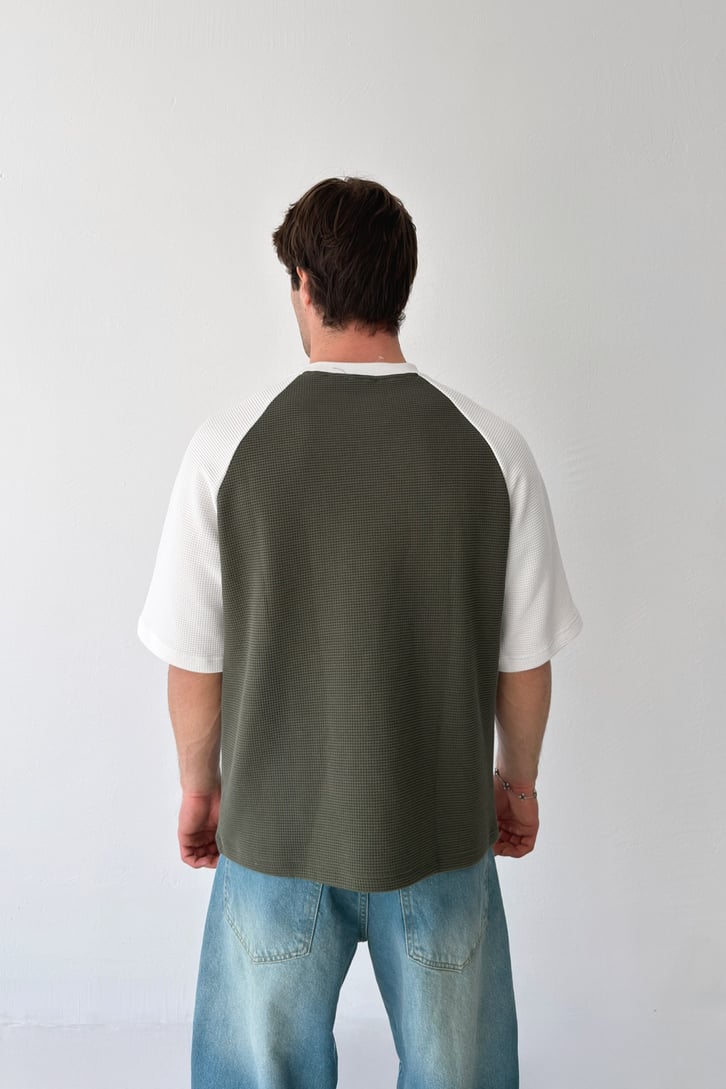 Athletic Baskılı Reglan Kol Tişört
