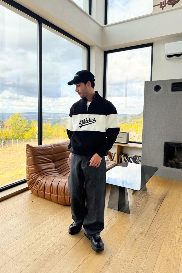 Athletic Nakışlı Half Zip Sweatshirt