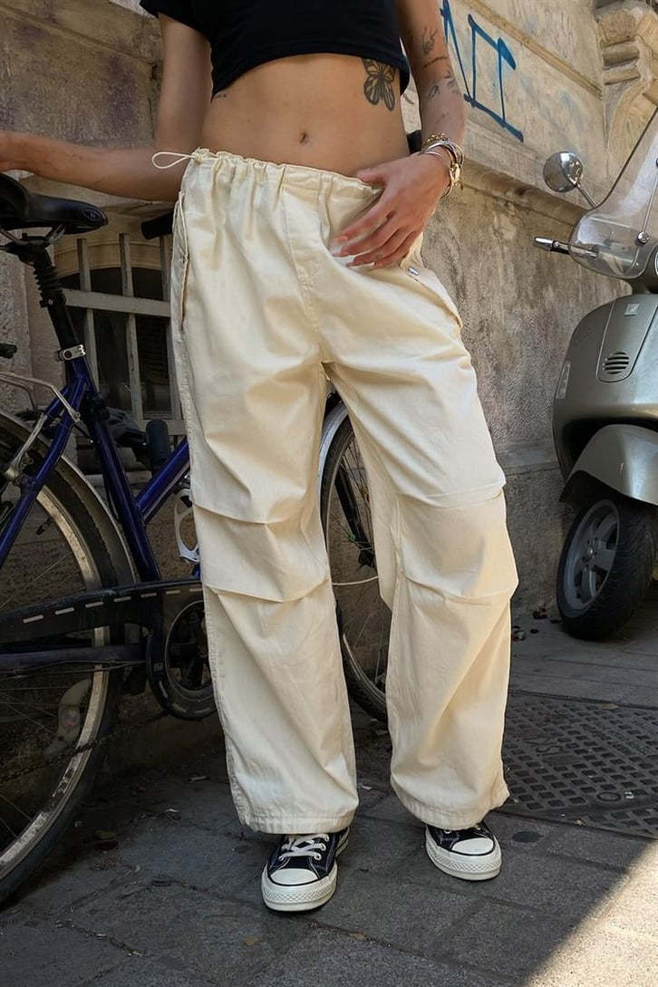 Ayarlanabilir Paça Haki Paraşüt Pantolon