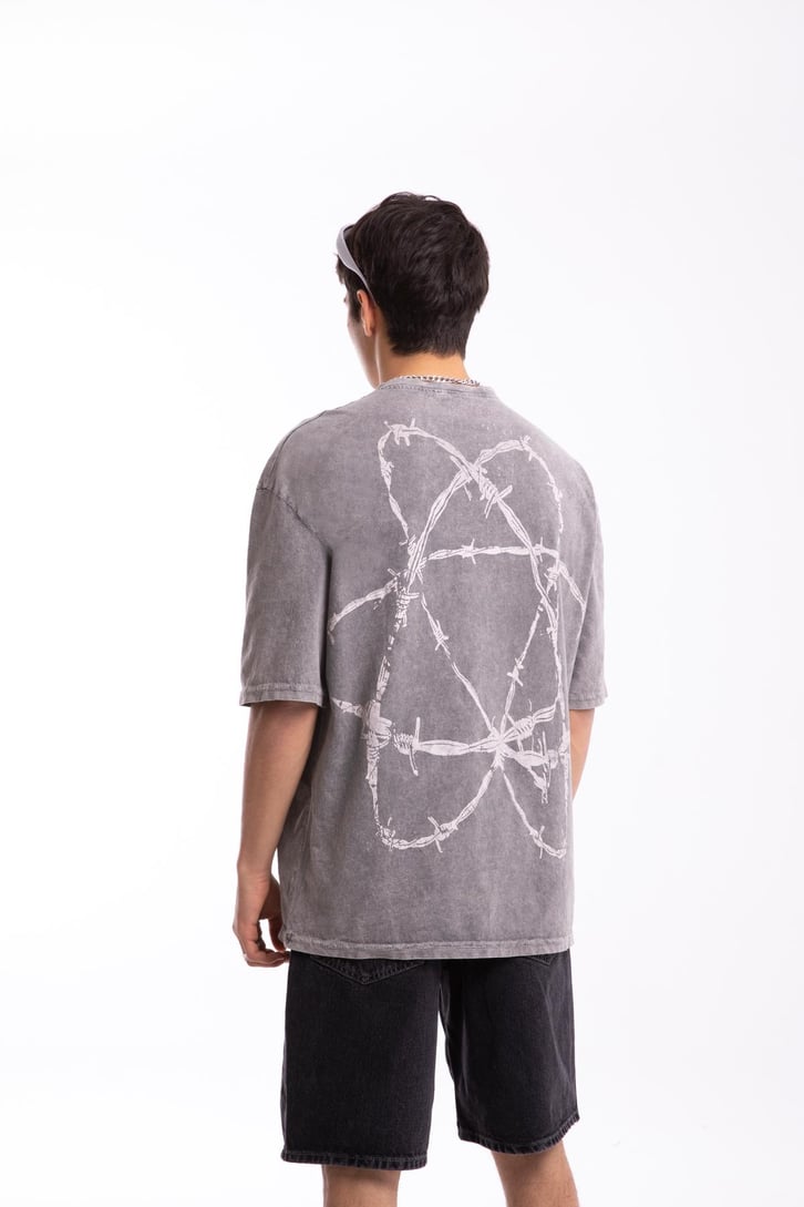 Barbed Text Baskılı Acid Wash Oversize Tshirt
