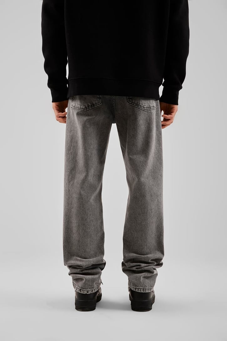Basic Acid Wash Baggy Jean