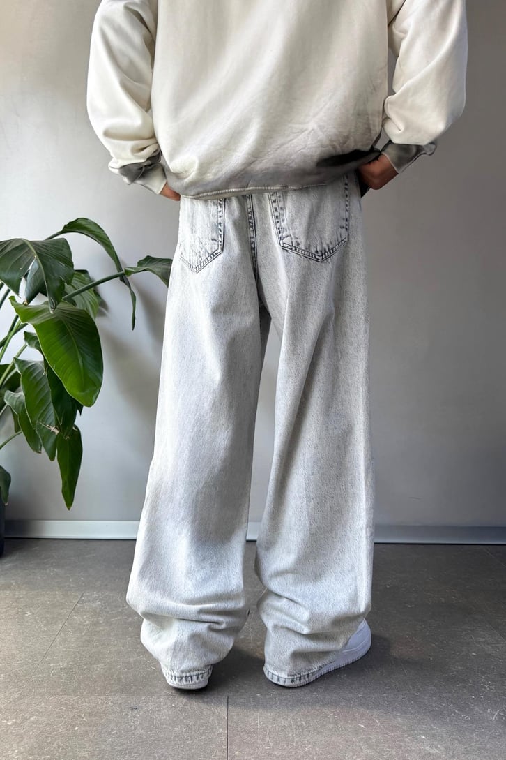 Basic Baggy Jean