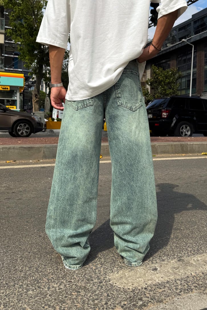 Basic Baggy Jean