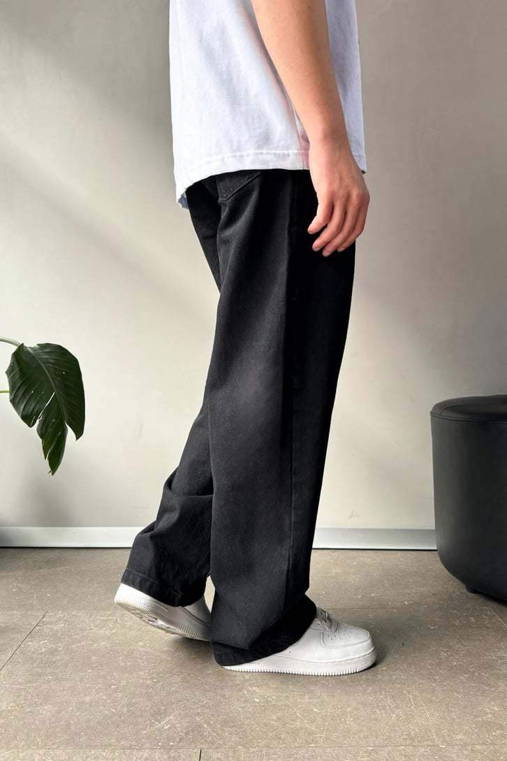 Basic Baggy Jean