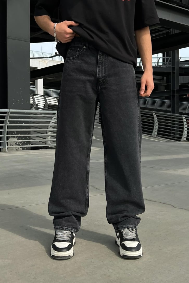 Basic Baggy Jean