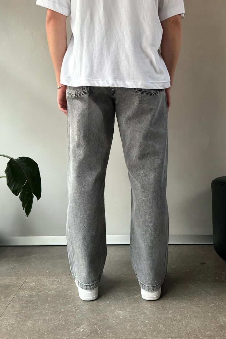 Basic Baggy Jean