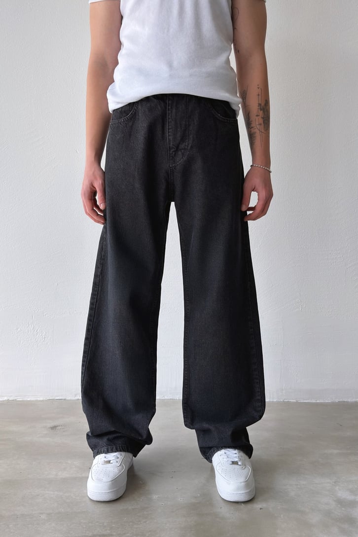 Basic Baggy Jean