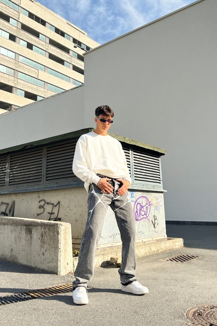 Basic Beyaz Oversize Sweatshirt