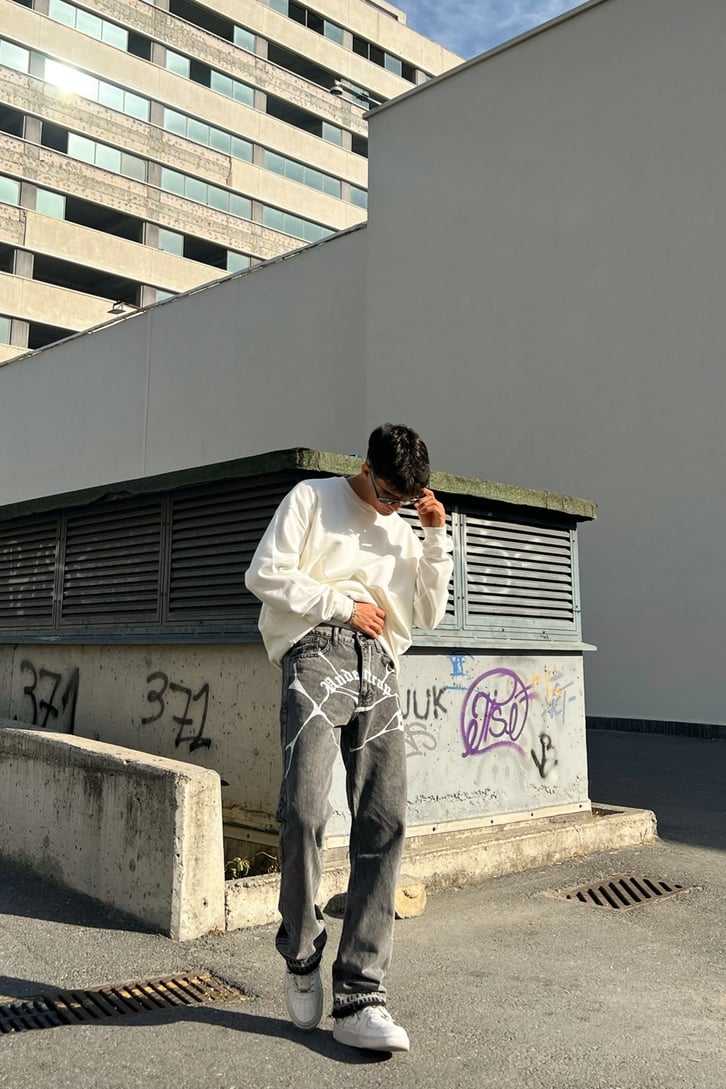 Basic Beyaz Oversize Sweatshirt