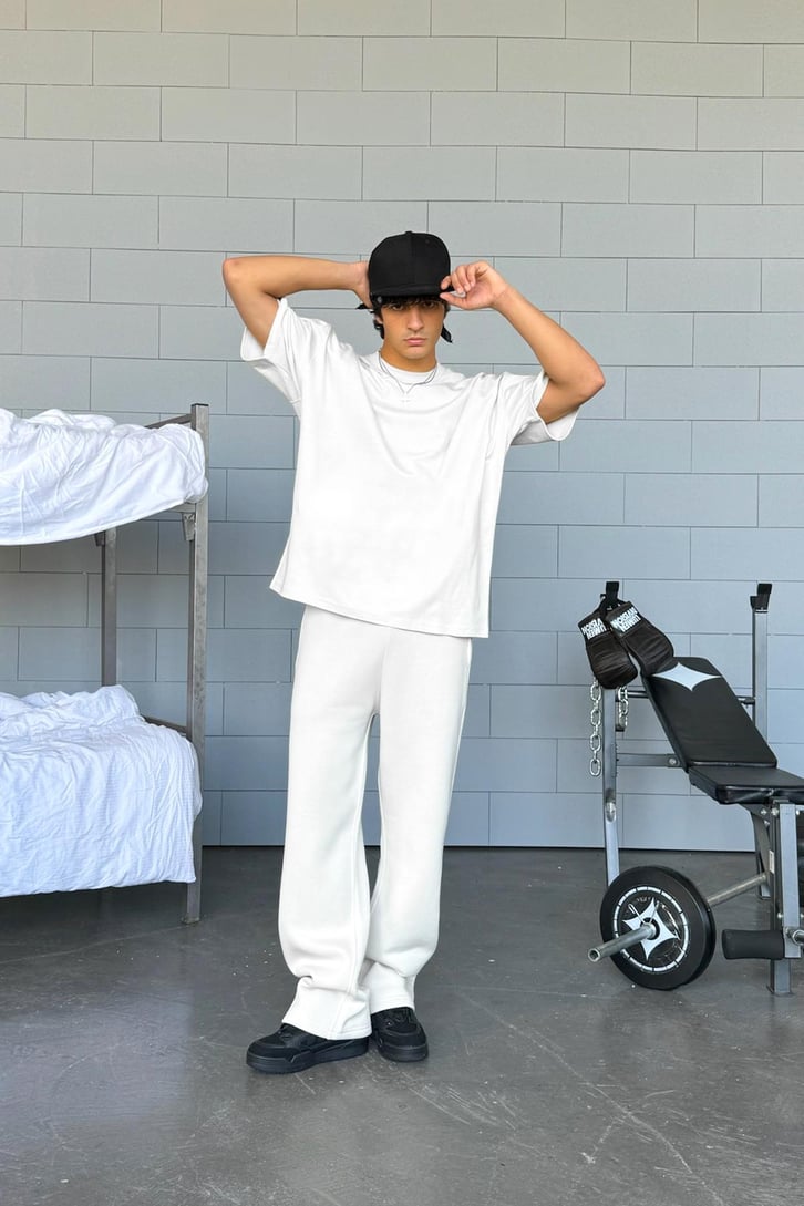 Basic Beyaz Oversize Tişört