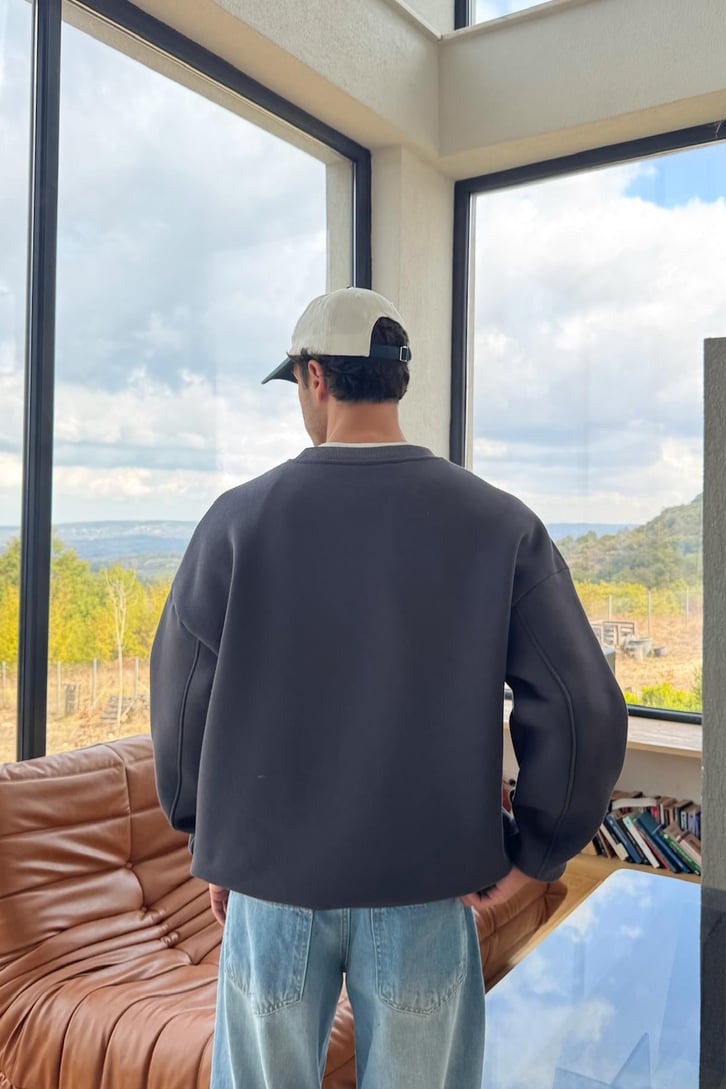 Basic Bisiklet Yaka Sweatshirt