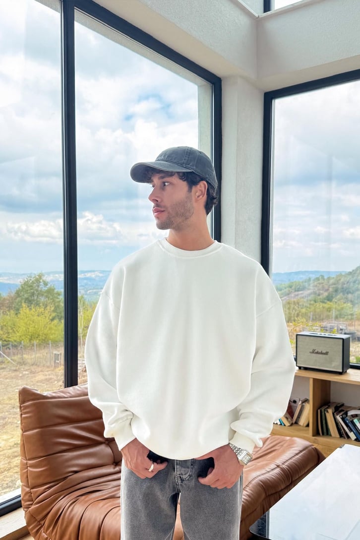 Basic Bisiklet Yaka Sweatshirt
