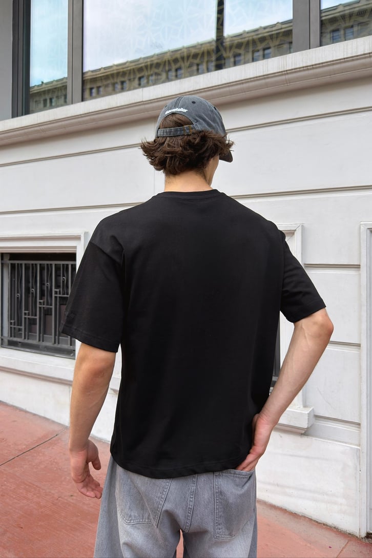 Basic Boxy Fit Siyah Tişört