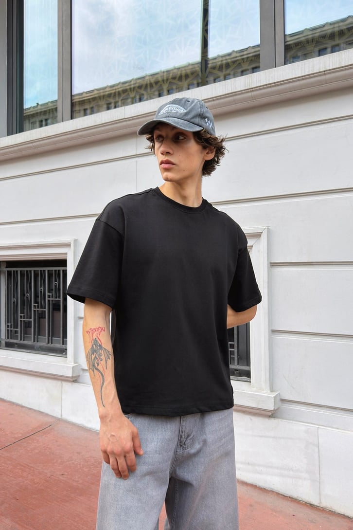 Basic Boxy Fit Siyah Tişört