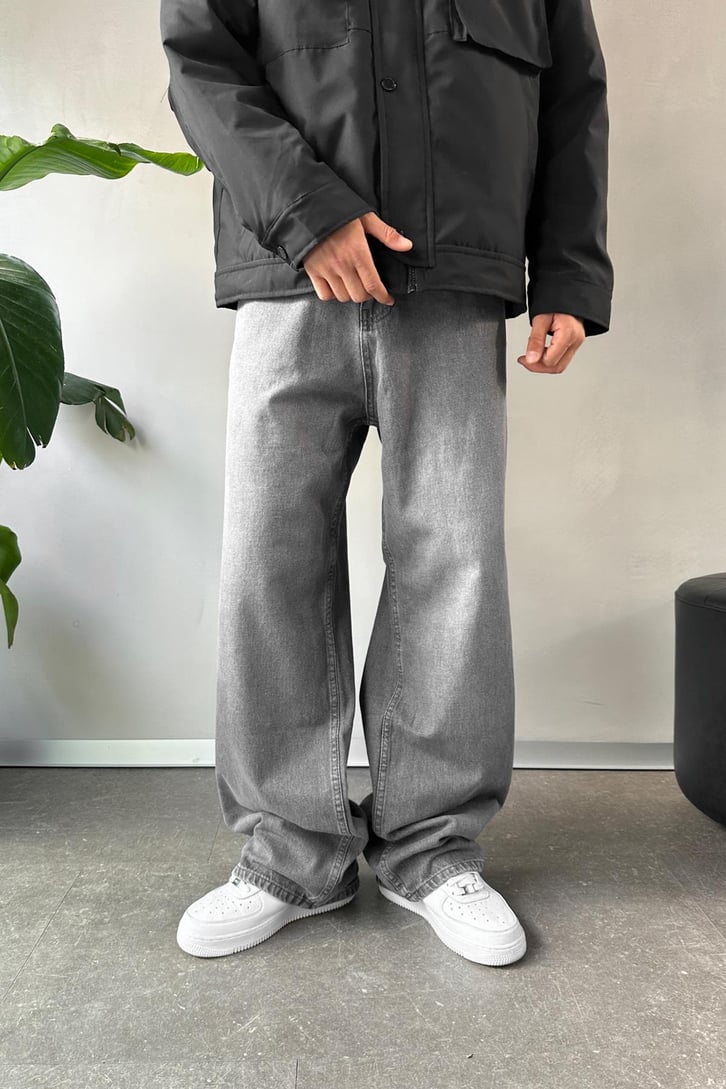 Basic Gri Baggy Jean
