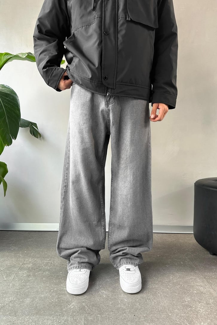 Basic Gri Baggy Jean