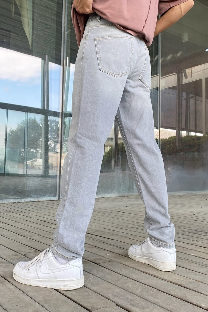 Basic Gri Regular Fit Jean