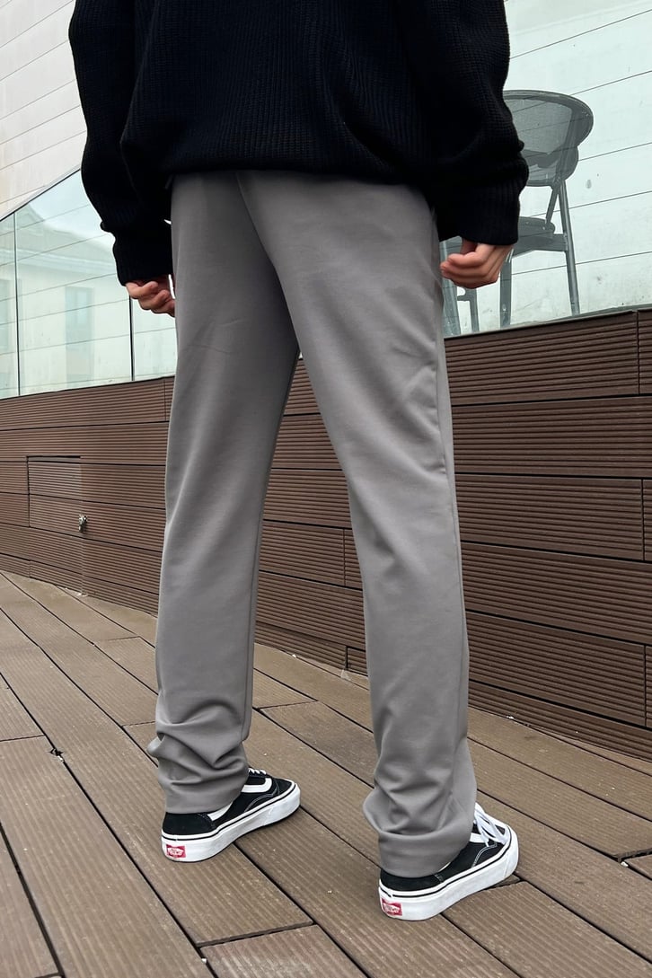 Basic Koyu Gri Regular Fit Pantolon