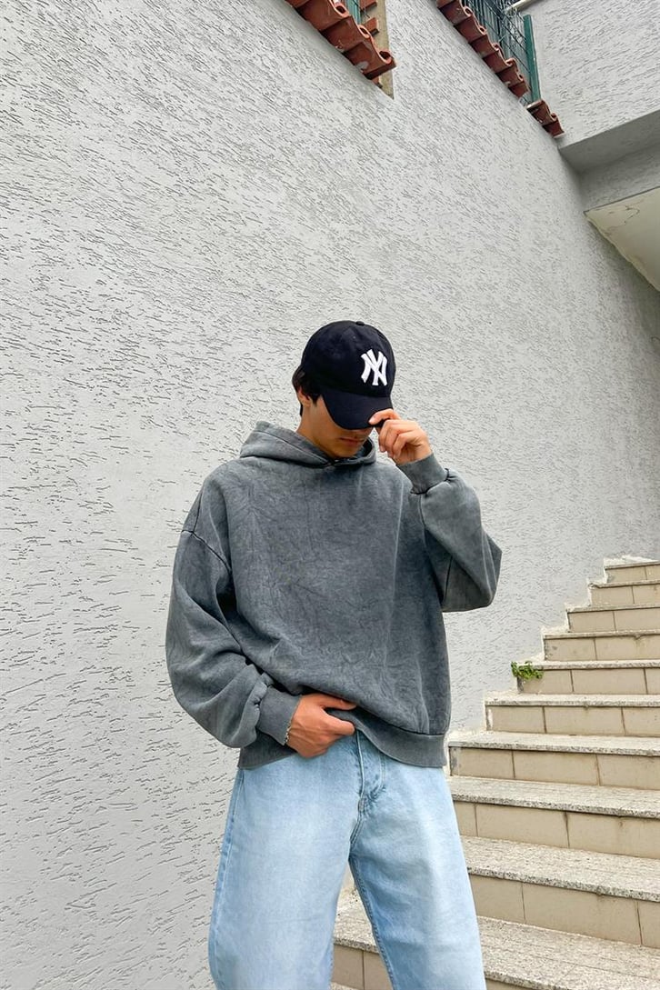 Basic Oversize Acid Wash SweeaTişört