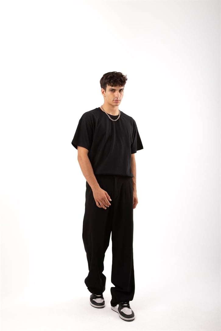 Basic Regular Fit Siyah Tişört
