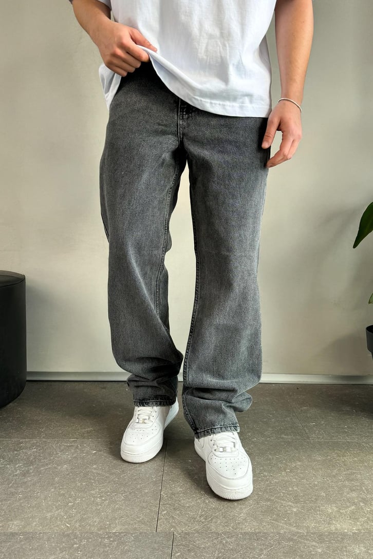 Basic Regular Jean