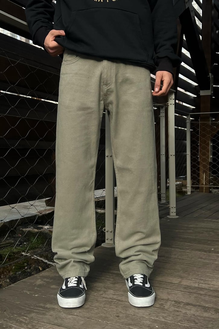 Basic Regular Jean