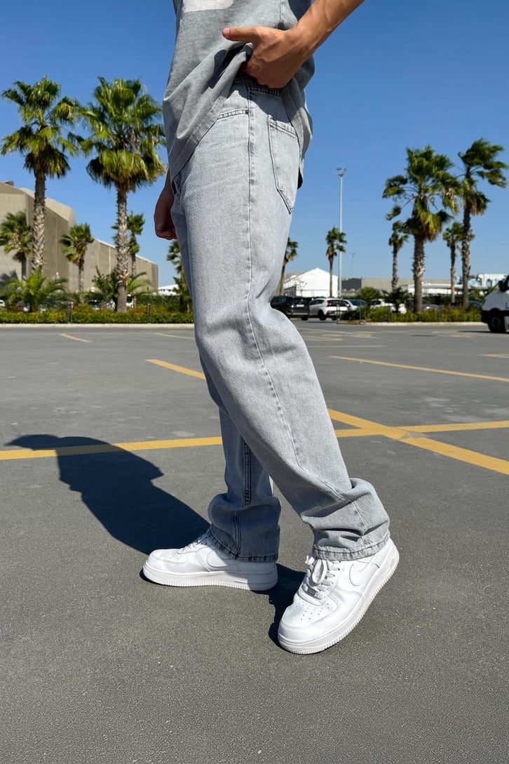 Basic Regular Jean