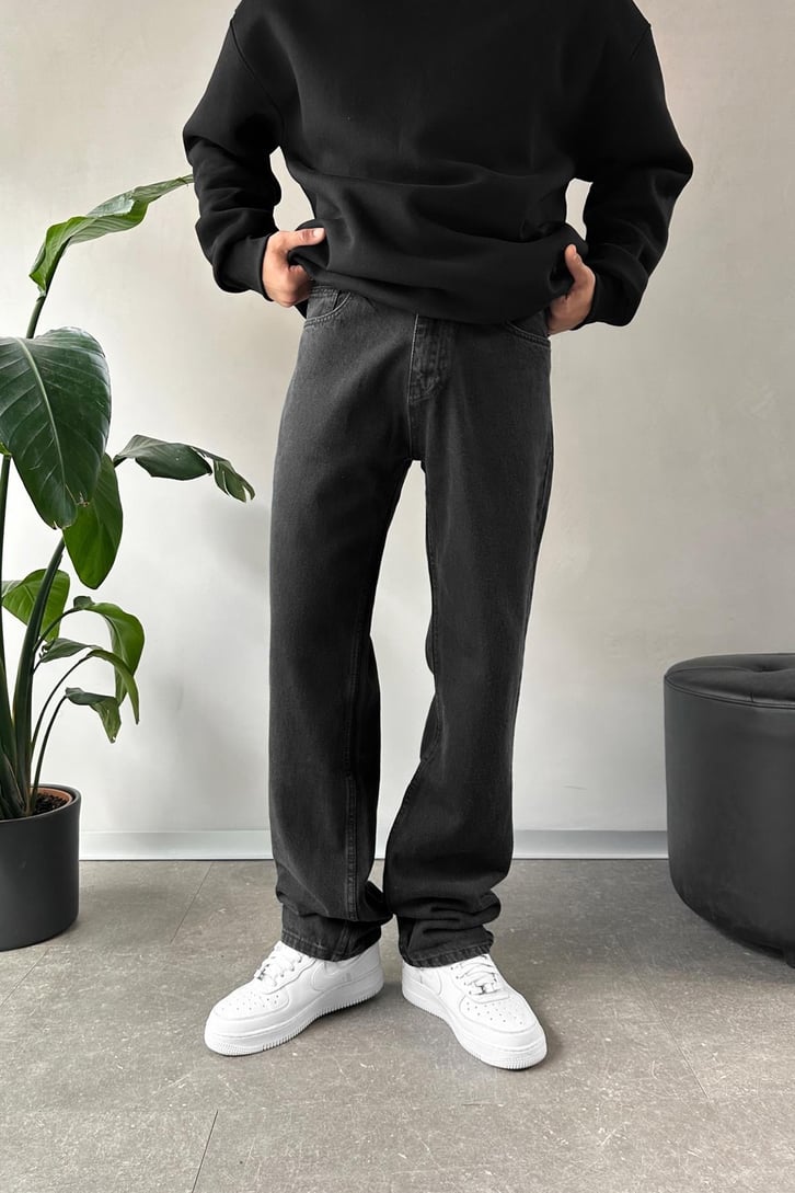 Basic Regular Jean