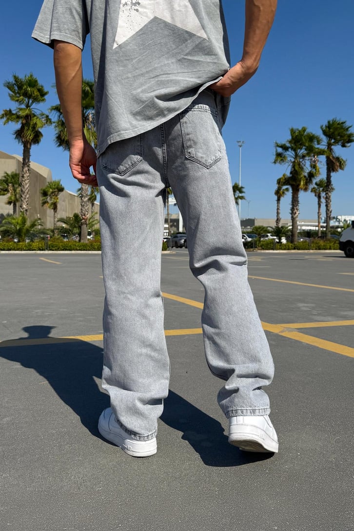Basic Regular Jean