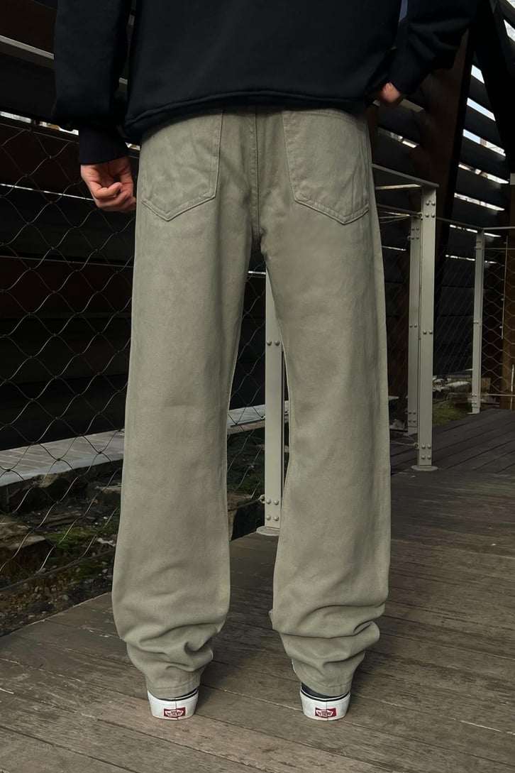 Basic Regular Jean