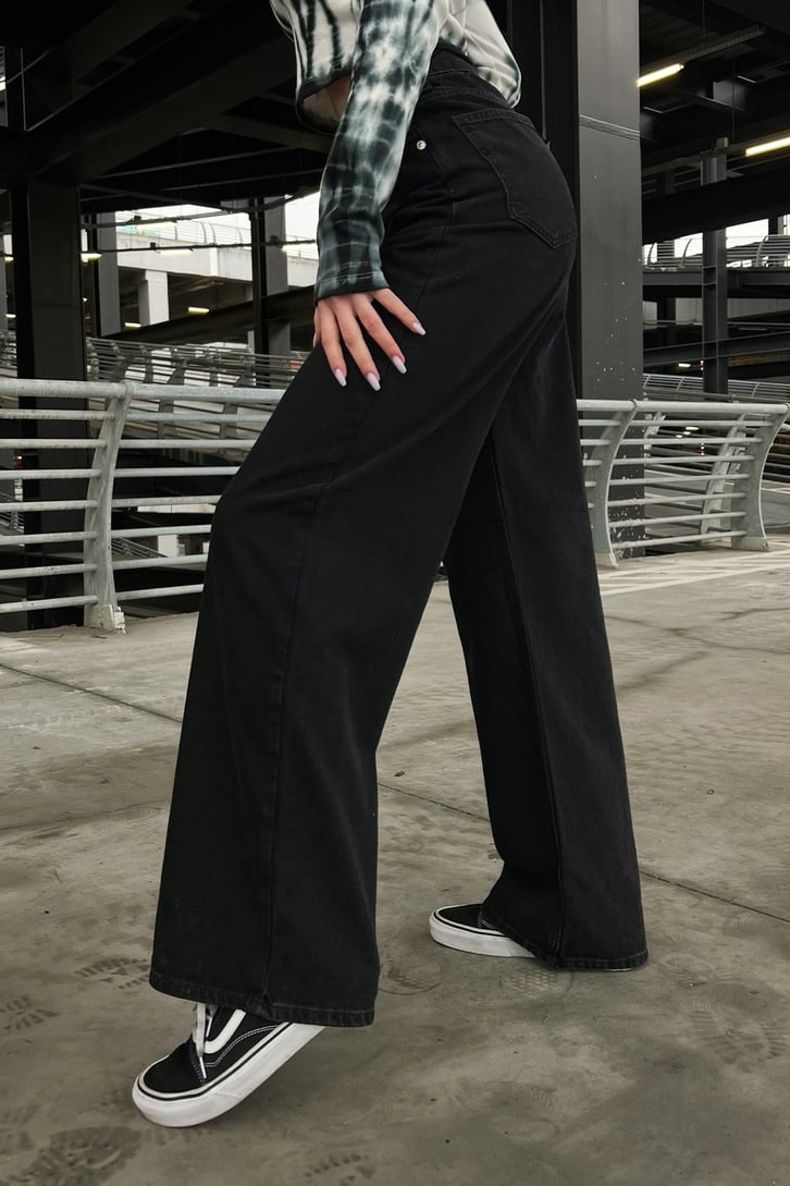 Basic Siyah Baggy Jean