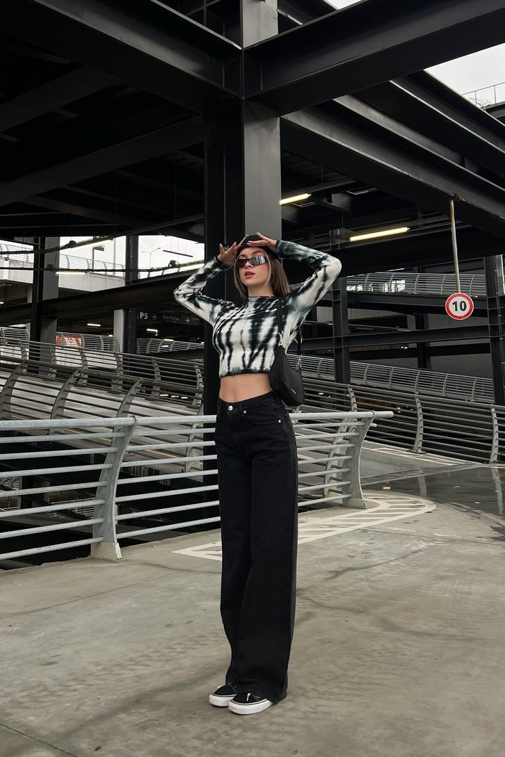 Basic Siyah Baggy Jean