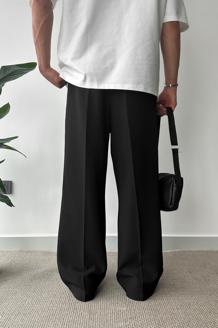 Basic Siyah Kumaş Pantolon